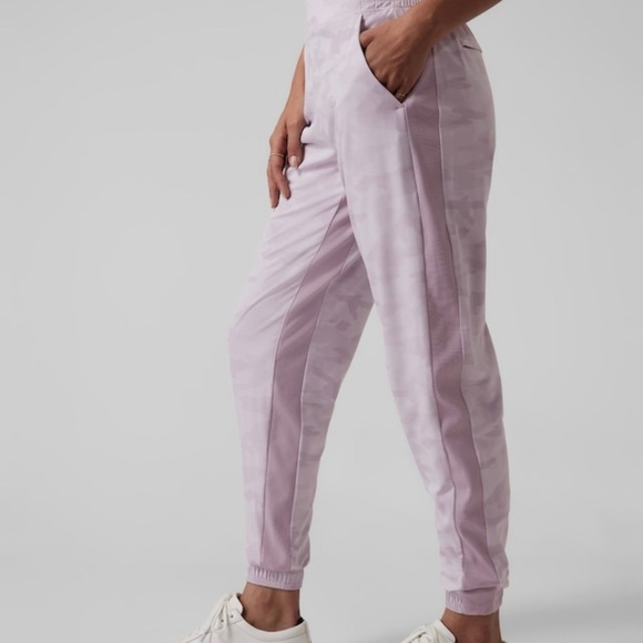 Athleta Brooklyn Lined Camo Jogger, NWT, Purple, size 12 - Picture 3 of 9